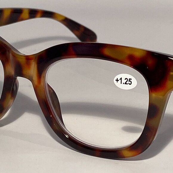 0816 Mona Reading Glasses 1.25 Brown Tortoise Readers Rounded Square Frame NWT - Picture 7 of 8
